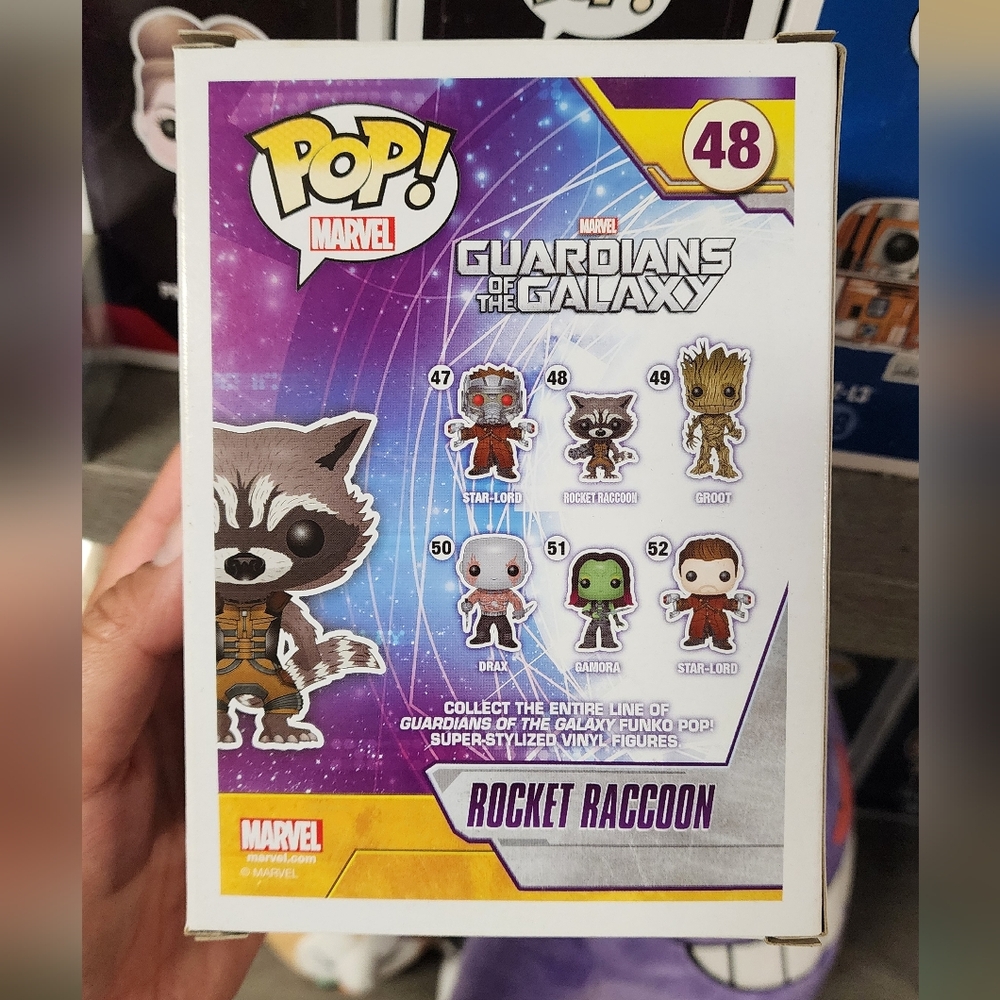 Rocket Raccoon Vinyl Figure - Picture 4 of 6